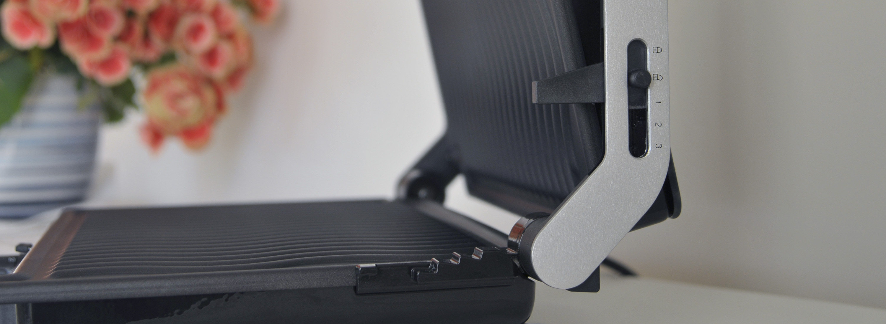 Arcelik Paninum Panini Maker Design Details